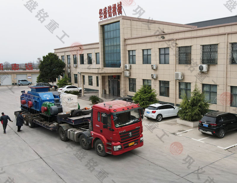 時產(chǎn)200噸對輥液壓制砂機，處理鵝卵石、石灰石的出砂效果怎么樣呢？