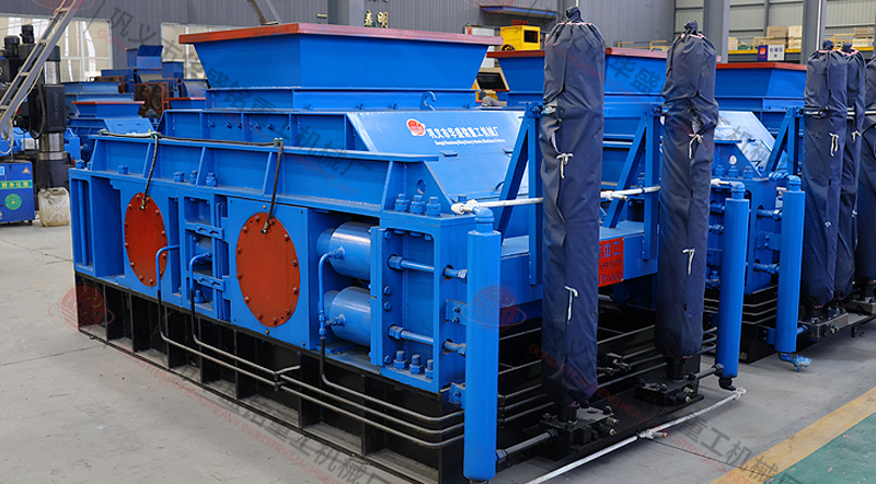 花崗巖液壓對(duì)輥制砂機(jī)廠家給出的價(jià)格是多少？