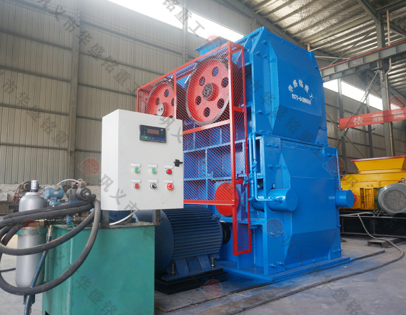 四輥破碎機(jī)接連發(fā)貨，華盛銘忙忙碌碌